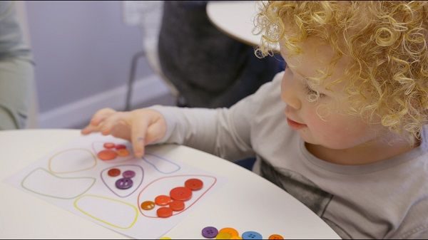 Learning club Lucas Playing from Learning club